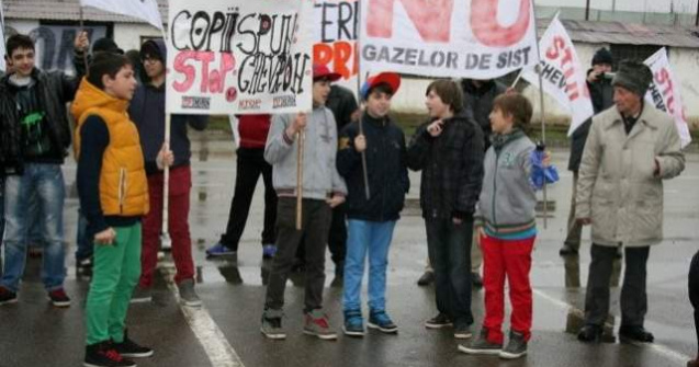 Ponta exploreaza gazele de sist, bulgarii organizeaza proteste