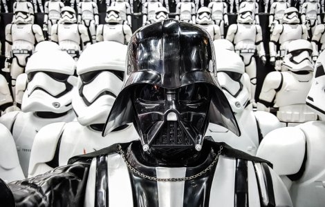 Dave Prowse, actorul care l-a interpretat pe Darth Vader, a murit la vârsta de 85 de ani
