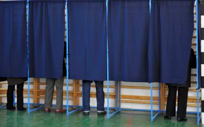 BEC: Camerele de fotografiat,...