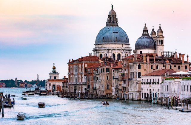 Italia interzice călătoriile pentru cei care nu se vor vaccina anti-COVID