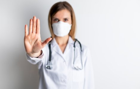 Medicii cred că un nou lockdown este soluția pentru a stopa pandemia cu COVID-19