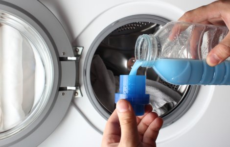  Top  Balsamul de rufe are utilizări multiple: 3 moduri prin care îți poți curăța casa