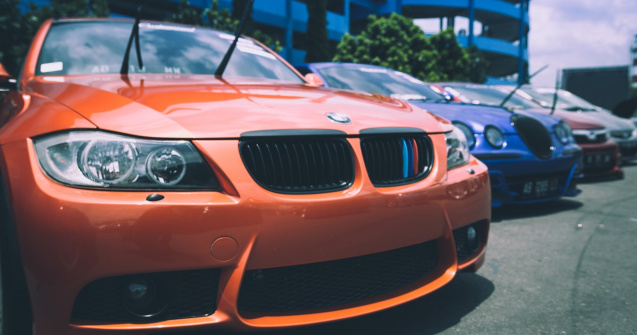 Țara care intenționează să interzică vânzarea mașinilor pe benzină și motorină