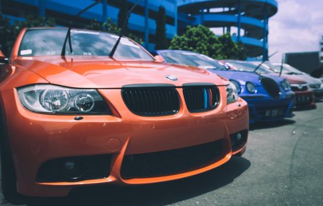 Țara care intenționează să interzică vânzarea mașinilor pe benzină și motorină