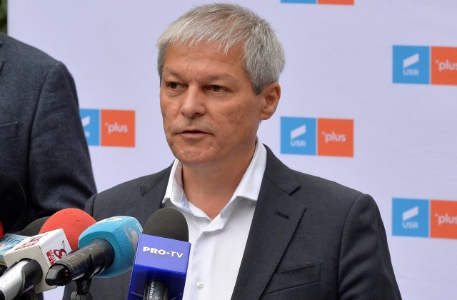 Cioloș evită să spună clar dacă se vaccinează anti-Covid: &bdquo;Voi lua decizia după ce toate informațiile pertinente vor fi publice&rdquo;