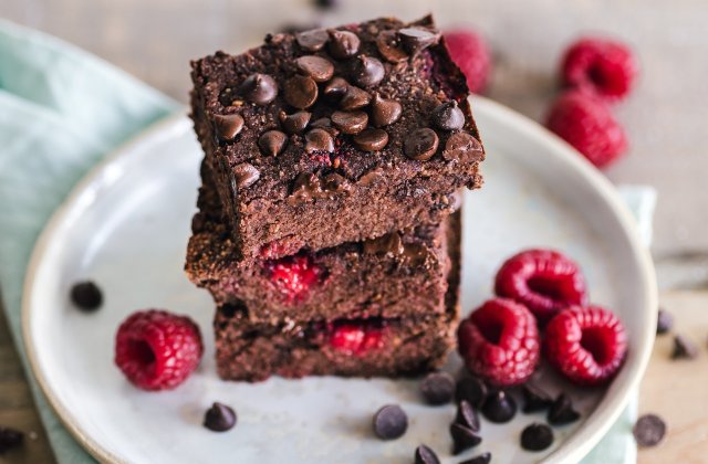 Alimentele cu grăsimi trans ne afectează puternic sănătatea. Care sunt acestea și ce boli riscăm să dezvoltăm