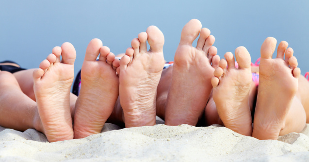  Top  Scapă de calusuri: 5 sfaturi simple pentru picioare moi și frumoase