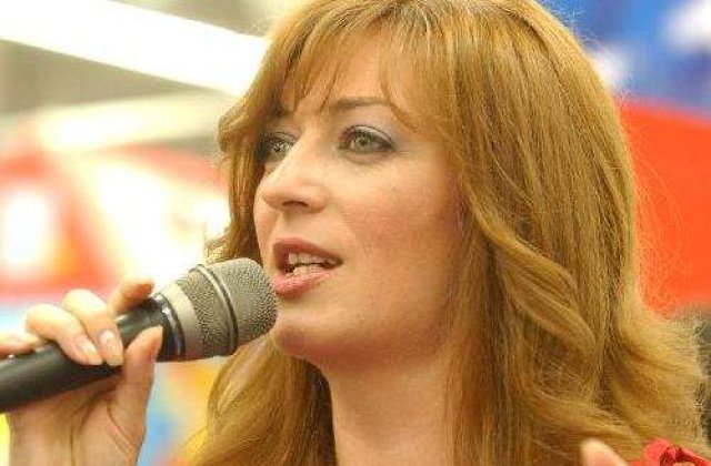 A fost lansat albumul postum al Laurei Stoica