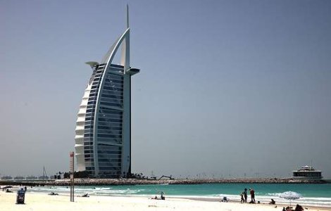 Aurul s-a ieftinit puternic, pe fondul situatiei din Dubai