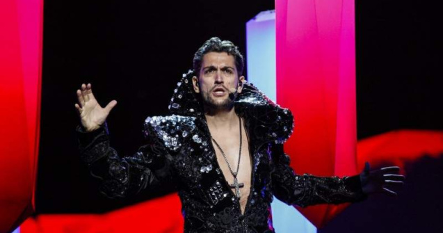  Top  10 personaje cu care a fost comparat Cezar Ouatu