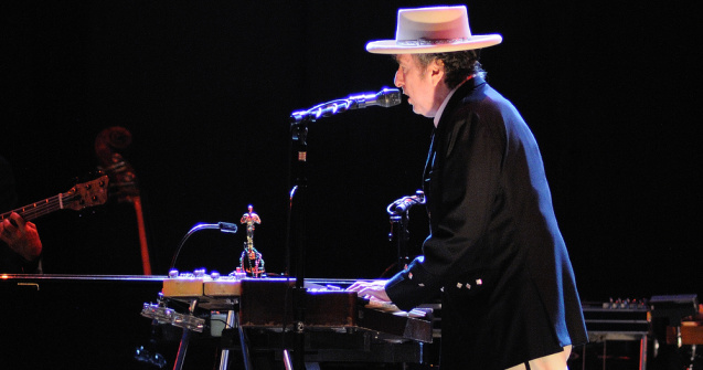Bob Dylan și-a vândut toate drepturile de autor