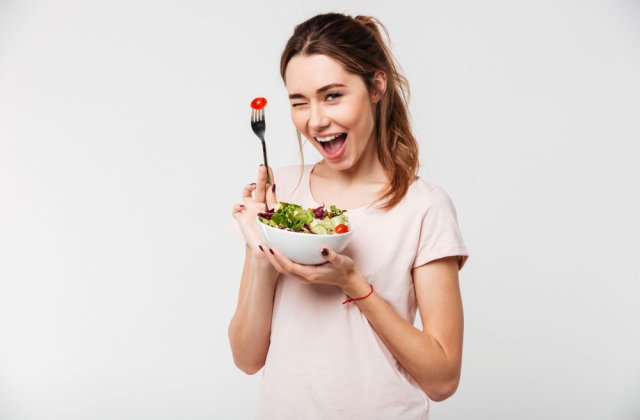 Piele hidratată cu ajutorul unei alimentații corecte: 5 legume care îți vor oferi o hidratare optimă