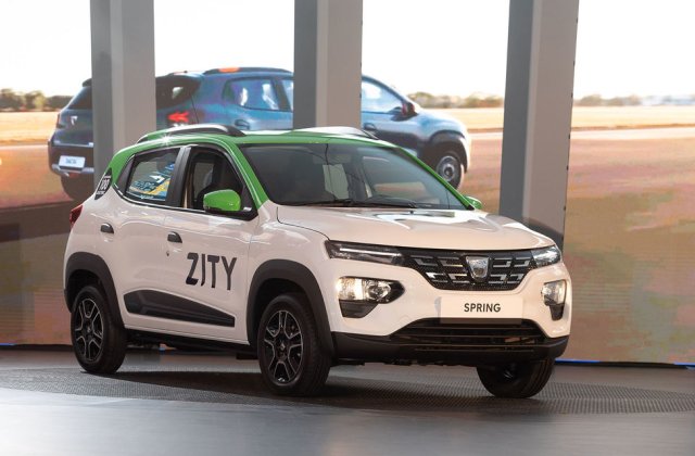 Prima întâlnire cu Dacia Spring în România: un mix între nou și soluțiile simple ale vechilor Sandero și Logan