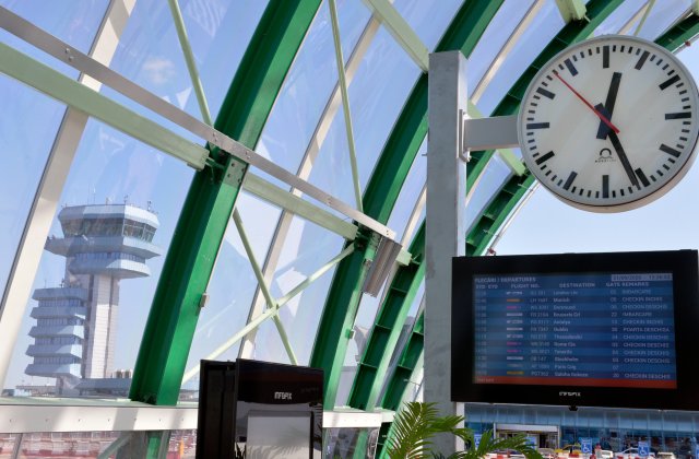 Trenurile de pe ruta Gara de Nord - Otopeni vor &icirc;ncepe să circule de pe 13 decembrie. C&acirc;t va costa biletul