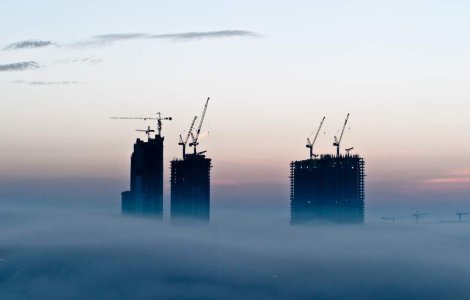 Leul si Bursa, prinse in vartejul crizei din Dubai?