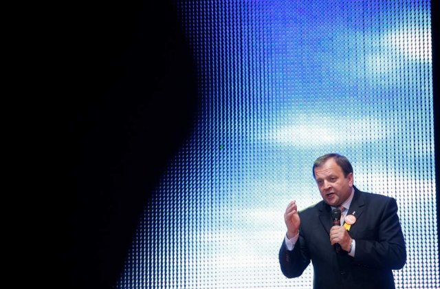 Disperare in PDL: Flutur se roaga de electoratul PNL sa mearga cu Basescu