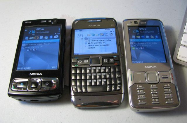 Nokia: Nu este exclusa o vanzare a diviziei de telefoane mobile