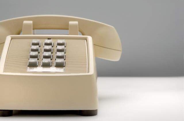 Liberalii nu le mai raspund la telefon liderilor PDL