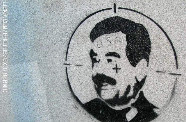 Serviciile cehe de informatii: Saddam pregatea un atentat impotriva radioului Europa Libera