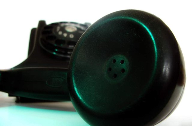 Intreaga UE va avea numere speciale de telefon pentru victimele delictelor