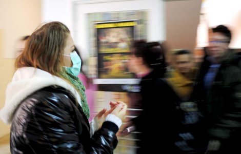 65 de cazuri noi de gripa porcina, confirmate in ultimele 24 de ore