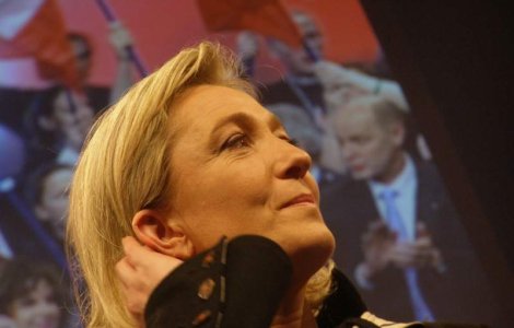 Marine Le Pen si-a fracturat coloana