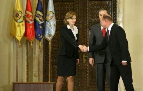 Roberta Anastase se casatoreste. Basescu ar urma sa-i fie nas
