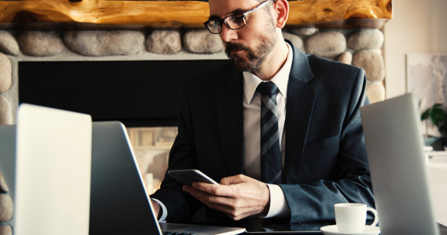 Ultrabook sau workstation? Ce să alegi, în funcție de specificul jobului tău