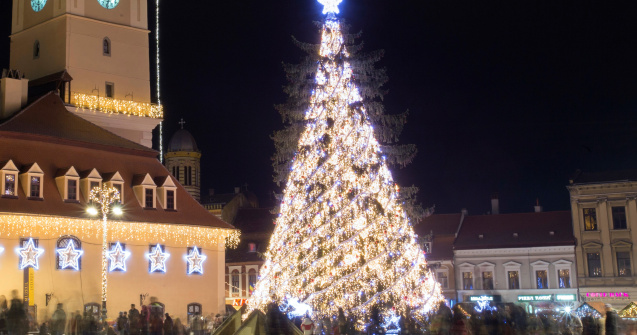 Târgul de Crăciun din Braşov va fi organizat în Piaţa Sfatului