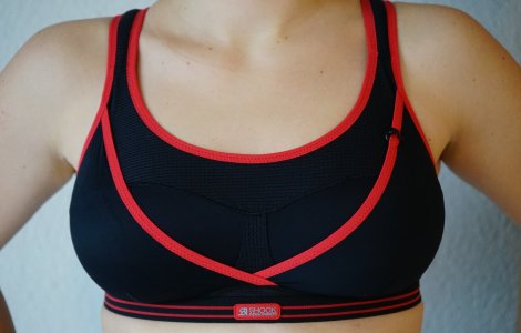  Top  5 moduri ușoare de a scăpa de ridurile din zona decolteului