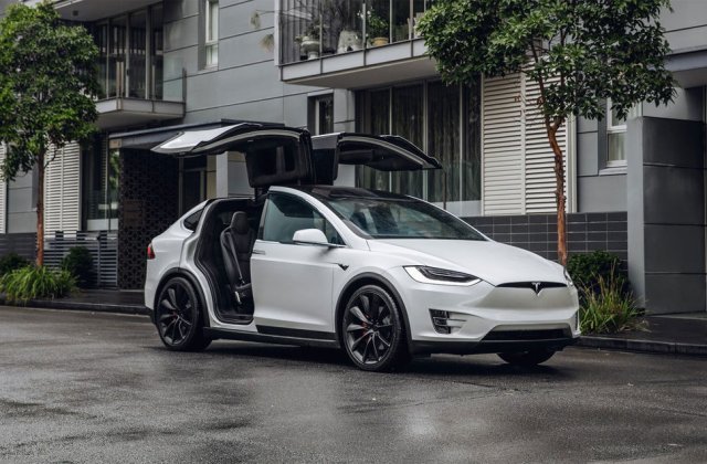 Tesla întrerupe producția pentru Model S și Model X timp de 18 zile: cele două modele ar putea primi îmbunătățiri