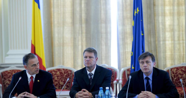 Geoana, Antonescu si Johannis au semnat "Pactul de la Timisoara"