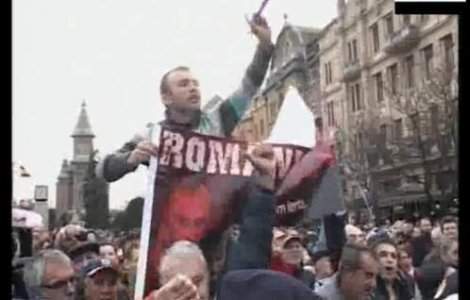  Video  1 Decembrie marcat de violente politice