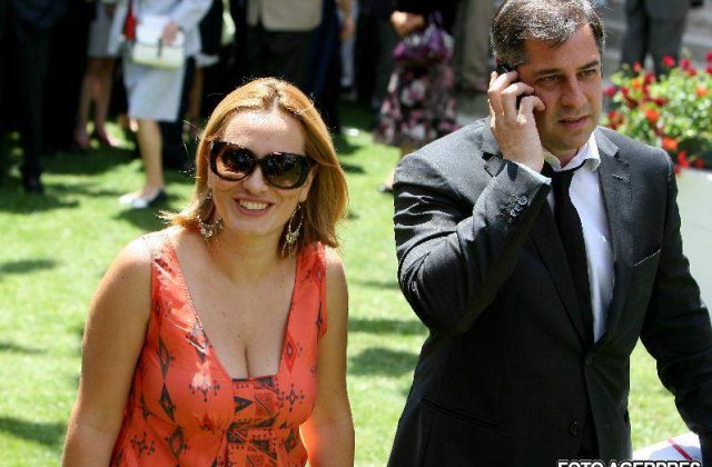 Andreea Esca: &#39;Mi-e rusine sa le spun tuturor colegilor mei ca ii iubesc&#39;