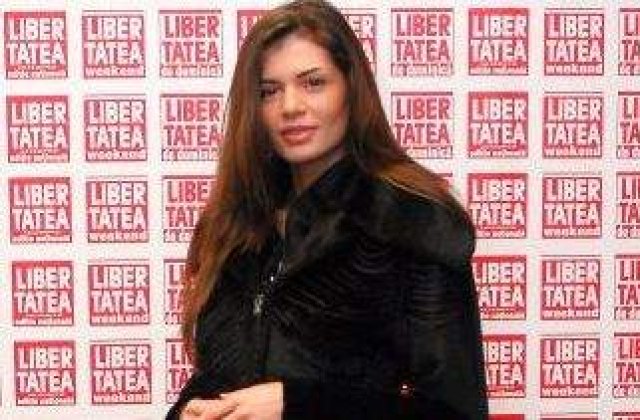 Moni, luata la misto si de amanta lui Agathon