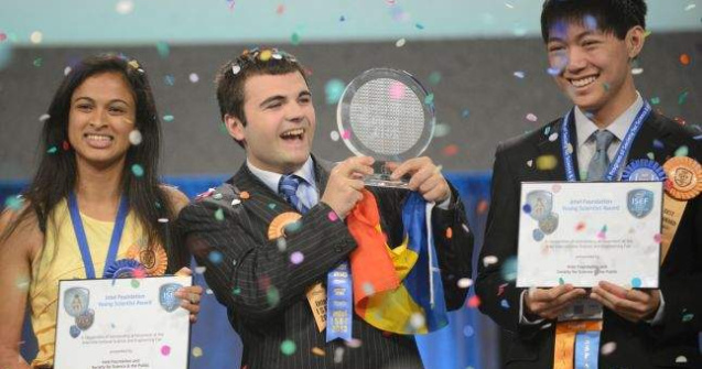 Un asteroid va purta numele elevului roman castigator al concursului Intel ISEF