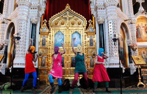 O membra a grupului Pussy Riot a intrat in greva foamei
