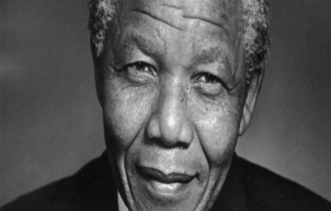 Mandela, dat in judecata de fiicele sale