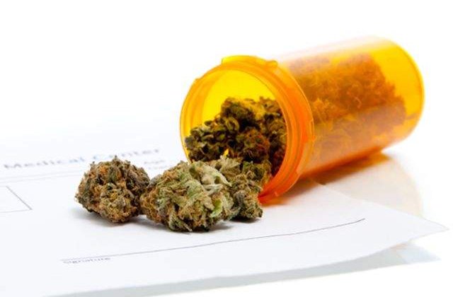 Medic roman: Cel mai bun tratament impotriva durerii este canabisul