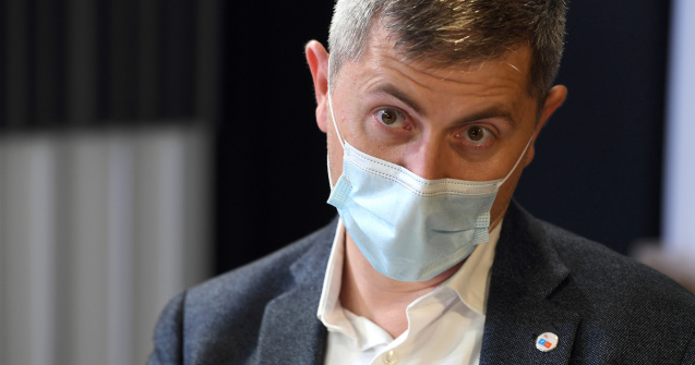 Barna renunță la candidatura pentru șefia Camerei Deputaților