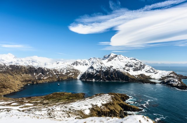 Marea Britanie va monitoriza ciocnirea dintre un aisberg și insula Georgia de Sud