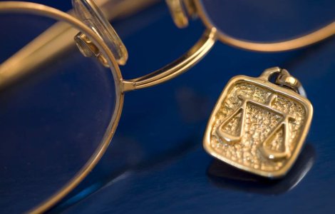 Presa germana: Judecatorii din Romania se considera "zei autarhici"