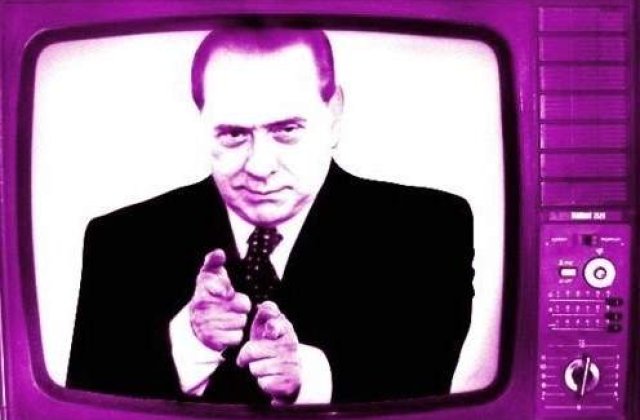 350.000 de bloggeri italieni cer demisia lui Berlusconi