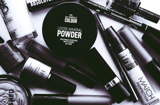 8 trucuri de frumusețe pe care fiecare fată ar trebui să le cunoască