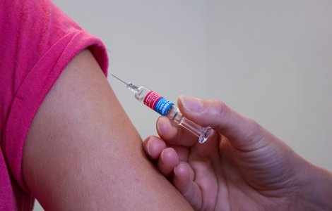 Vaccinul administrat persoanelor peste 16 ani. Cum pot fi protejați copiii de COVID-19