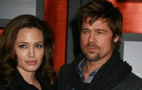 Brad si Angelina, imortalizati intr-o sculptura erotica