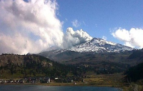 Chile si Argentina, amenintate de o eruptie a vulcanului Copahue