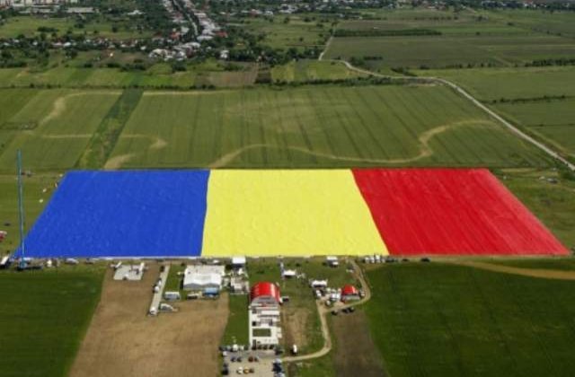 Tricolorul romanesc a intrat in Cartea Recordurilor