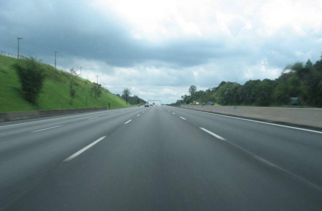 Guvernul creeaza Autoritatea Nationala de Autostrazi dupa deblocarea POST