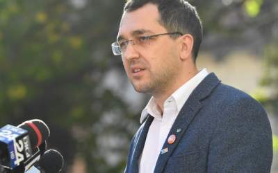 Voiculescu, atac la adresa...